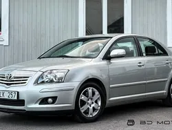 Silver Begagnad 2007 Toyota Avensis Sedan | 59 900 kr (Marknadspris)