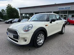 Vit Begagnad 2016 Mini ONE Pepper Halvkombi | 109 900 kr (Marknadspris)