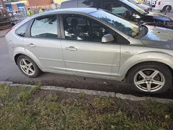 Grå Begagnad 2008 Ford Focus Trend Halvkombi | 20 000 kr