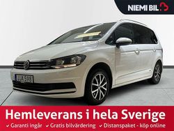 Vit Begagnad 2016 VW Touran Minibuss | 199 900 kr (Marknadspris)