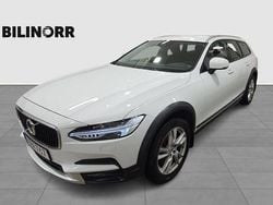 Vit Begagnad 2018 Volvo V90 CC Momentum Kombi | 319 900 kr (Marknadspris)