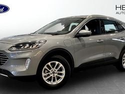Grå (silver) Begagnad 2022 Ford Kuga Titanium SUV | 244 900 kr (Marknadspris)