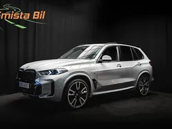 Grå Begagnad 2023 BMW X5 M Sport SUV | 1 044 900 kr (Marknadspris)