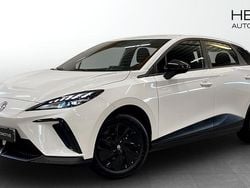 Vit (white) Begagnad 2023 MG MG4 EV Halvkombi | 248 700 kr (Marknadspris)