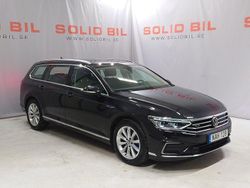 Svart Begagnad 2023 VW Passat Executive Kombi | 289 900 kr