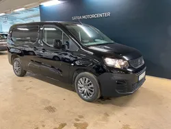 Svart Begagnad 2024 Peugeot Partner Minibuss | 259 900 kr (Dyr)