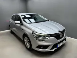 Silver Begagnad 2017 Renault Mégane IV Halvkombi | 89 900 kr (Marknadspris)