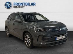 Mörkgrå (grå) Begagnad 2024 VW Tiguan Life SUV | 364 900 kr (Lite dyr)