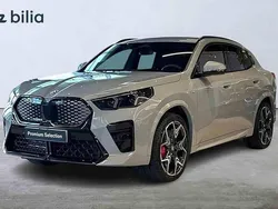 Grå Begagnad 2024 BMW iX2 M Sport SUV | 594 900 kr (Bra pris)