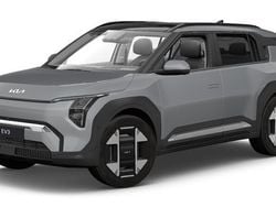 Grå Ny 2025 Kia EV3 2 SUV | 504 371 kr (Marknadspris)