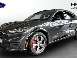 Grå (grey) Begagnad 2021 Ford Mustang Mach-E SUV | 399 900 kr (Lite dyr)