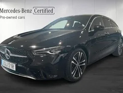 Svart Begagnad 2024 Mercedes CLA200 Shooting Brake Kombi | 389 000 kr (Marknadspris)