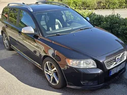 Svart Begagnad 2011 Volvo V50 R-Design Kombi | 89 000 kr (Lite dyr)