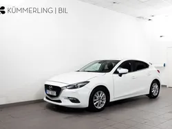 Vit Begagnad 2017 Mazda 3 Inclusive Halvkombi | 159 900 kr (Marknadspris)