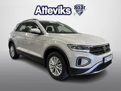 Ljusgrå Begagnad 2024 VW T-Roc Life SUV | 309 800 kr (Dyr)