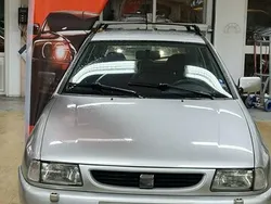 Ljusgrå Begagnad 1999 Seat Cordoba Kombi | 13 900 kr