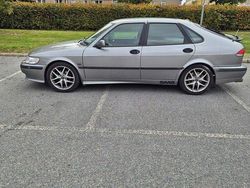 Grå Begagnad 2001 Saab 9-3 Halvkombi | 25 000 kr (Lite dyr)