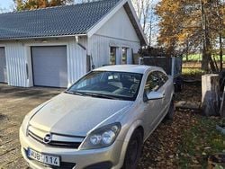 Grå Begagnad 2005 Opel Astra Halvkombi | 12 000 kr (Superpris)