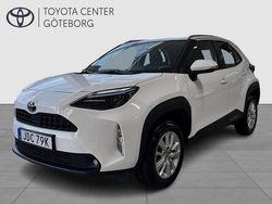 Vit Begagnad 2022 Toyota Yaris Cross Active SUV | 259 900 kr (Marknadspris)