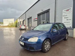 Mörkblå Begagnad 2006 VW Golf V Trendline Halvkombi | 18 900 kr (Marknadspris)