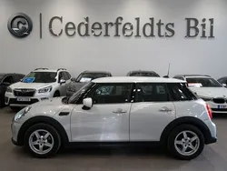 Silver Begagnad 2021 Mini Cooper Halvkombi | 219 900 kr (Marknadspris)