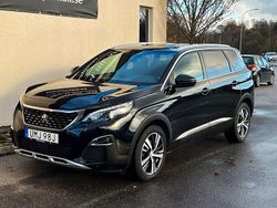 Svart (svartmet) Begagnad 2019 Peugeot 5008 GT-line SUV | 204 900 kr (Superpris)