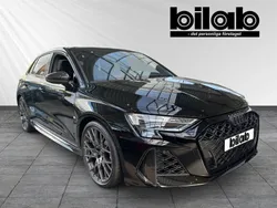 Svart Ny 2024 Audi RS3 Sportback Sport Halvkombi | 799 000 kr (Superpris)