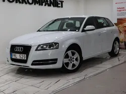 Vit Begagnad 2012 Audi A3 Sportback Attraction Halvkombi | 99 900 kr (Marknadspris)