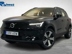 Svart Begagnad 2023 Volvo XC40 Core SUV | 314 900 kr