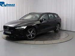 Svart Begagnad 2020 Volvo V60 R-Design Kombi | 379 900 kr (Marknadspris)