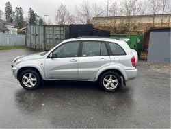 Silver Begagnad 2002 Toyota RAV4 SUV | 34 500 kr (Bra pris)