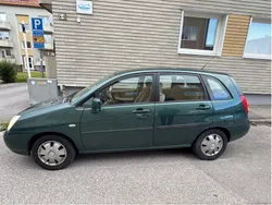 Grön Begagnad 2003 Suzuki Liana Halvkombi | 30 000 kr (Superpris)