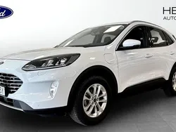 Vit (white) Begagnad 2022 Ford Kuga Titanium SUV | 259 500 kr (Marknadspris)