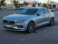 Silver Begagnad 2017 Volvo S90 Inscription Sedan | 275 000 kr (Marknadspris)