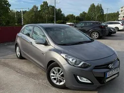Grå Begagnad 2014 Hyundai i30 Halvkombi | 82 000 kr (Marknadspris)