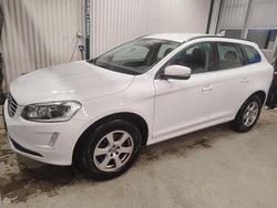 Vit Begagnad 2015 Volvo XC60 Momentum SUV | 139 900 kr (Marknadspris)