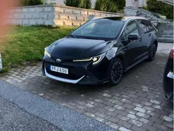 Svart Begagnad 2021 Toyota Corolla Kombi | 180 000 kr (Marknadspris)