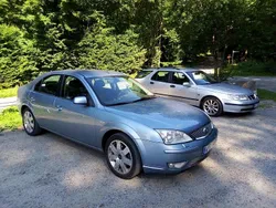 Blå Begagnad 2005 Ford Mondeo Titanium X Halvkombi | 17 500 kr (Marknadspris)