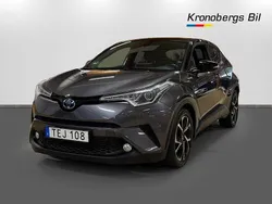 Grå Begagnad 2017 Toyota C-HR Style SUV | 169 600 kr (Marknadspris)