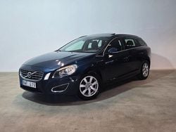 Blå Begagnad 2013 Volvo V60 Momentum Kombi | 94 900 kr (Marknadspris)