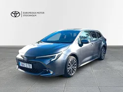Mörkgrå Begagnad 2023 Toyota Corolla Style Kombi | 289 900 kr (Lite dyr)