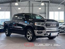 Svart (svart metallic) Begagnad 2022 RAM 1500 Pickup | 654 900 kr (Superpris)