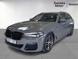 Grå Begagnad 2022 BMW 530e M Sport Kombi | 459 500 kr (Lite dyr)