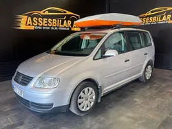 Silver Begagnad 2006 VW Touran Conceptline Minibuss | 39 900 kr