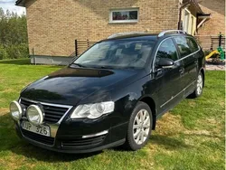 Svart Begagnad 2010 VW Passat Sportline Kombi | 17 500 kr (Superpris)