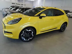 Gul (electric yellow metallic) Ny 2025 Ford Puma Gen-E Premium SUV | 409 000 kr