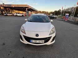 Vit Begagnad 2010 Mazda 3 Comfort Sedan | 36 000 kr (Bra pris)