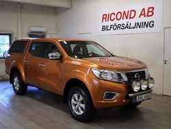 Flerfärgad (orange) Begagnad 2016 Nissan Navara Pickup | 199 900 kr (Lite dyr)
