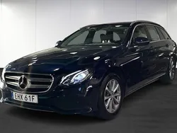 Blå (blue) Begagnad 2017 Mercedes E220 Kombi | 199 900 kr (Superpris)