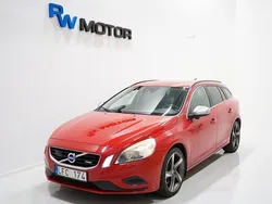 Röd Begagnad 2010 Volvo V60 R-Design Kombi | 134 800 kr